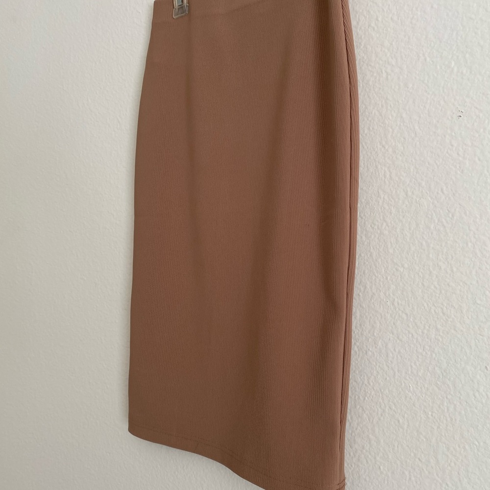 Midi pencil skirt